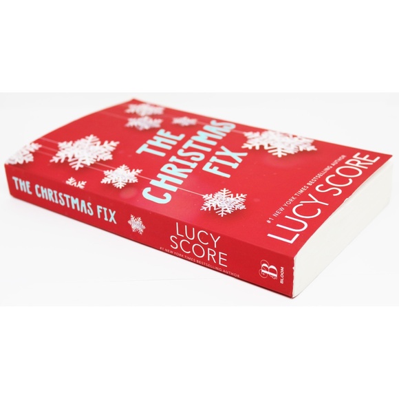 “The Christmas Fix" by Lucy Score paperback - Picture 2 of 4